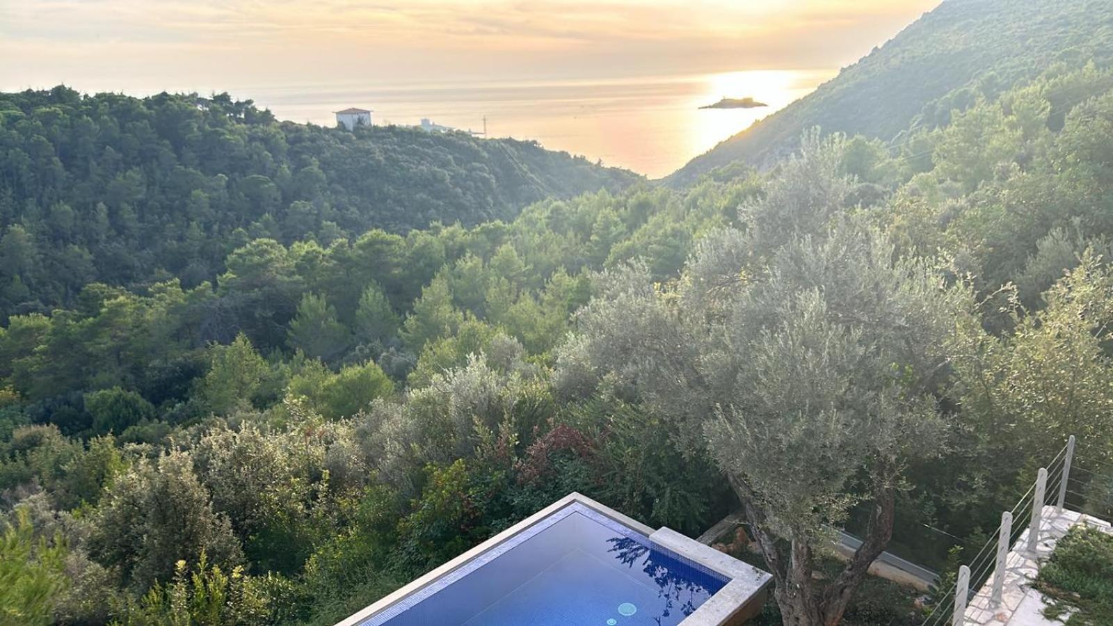 Mongoose Apartment Herceg Novi Exterior photo